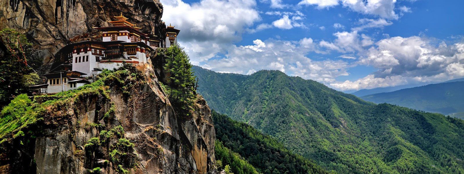 Бутан язык. Гнездо тигра монастырь. Непал и бутан. Amankora Bhutan. Bhutan rasmlari.