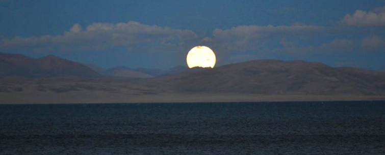 Experience the Power of the Full Moon at Lake Mansarovar